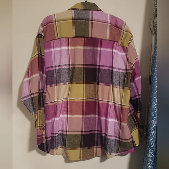 Women's Flannel in Pink and Tan - Picture 3 of 3